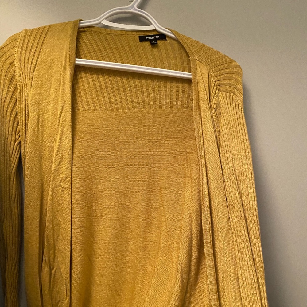 Mustard cardigan. Getly used
